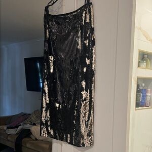 Zara Black and Silver Sequin Pencil Skirt